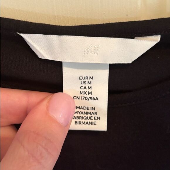 H&M Black Puff Sleeve Boxy Blouse - Picture 3 of 4